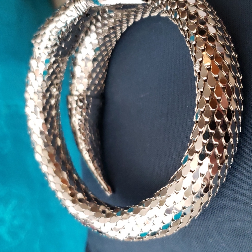 Gorgeous mesh snake bracelet - Picture 5 of 7